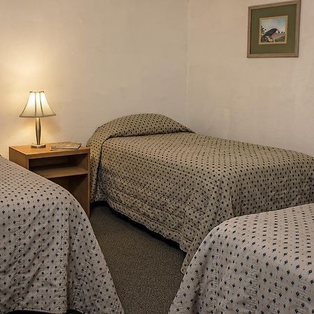 Jnr Hotel Cedarville Eksteriør billede