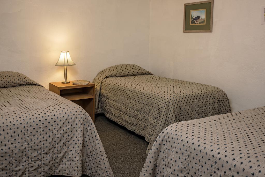 Jnr Hotel Cedarville Eksteriør billede