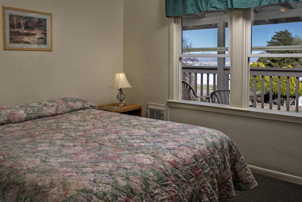 Jnr Hotel Cedarville Eksteriør billede